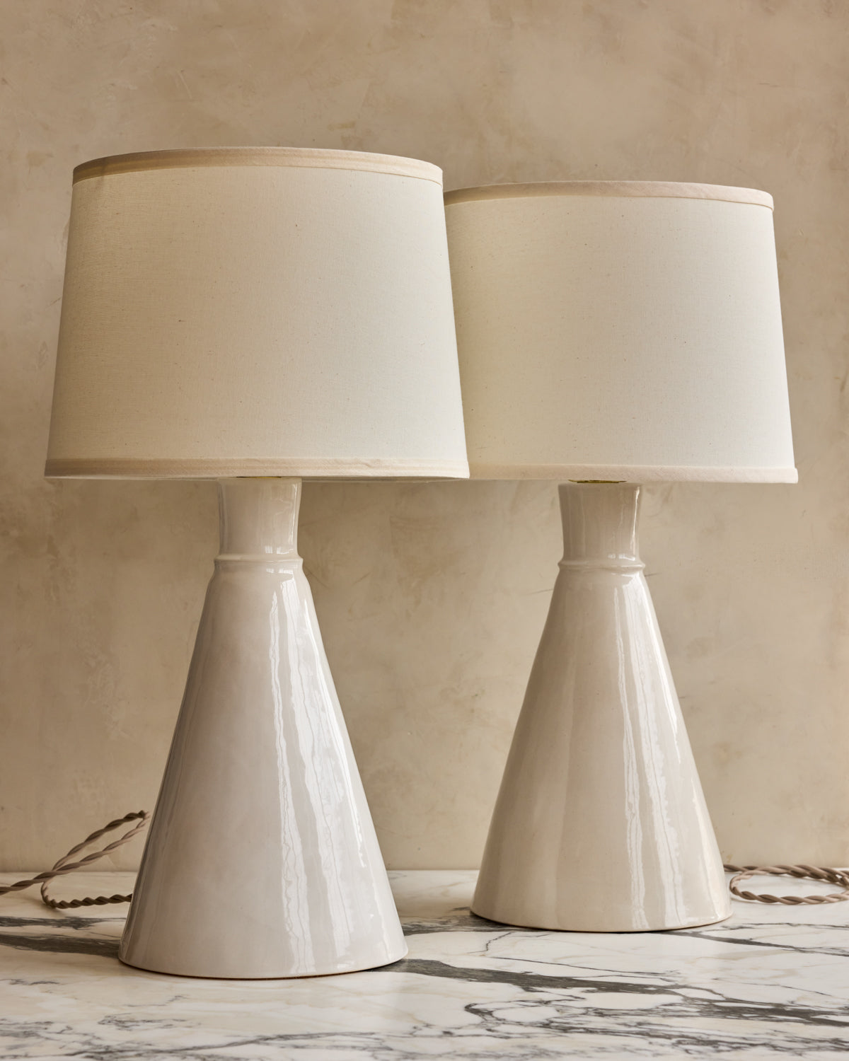 Ceramic Table Lamp - Salt Ring