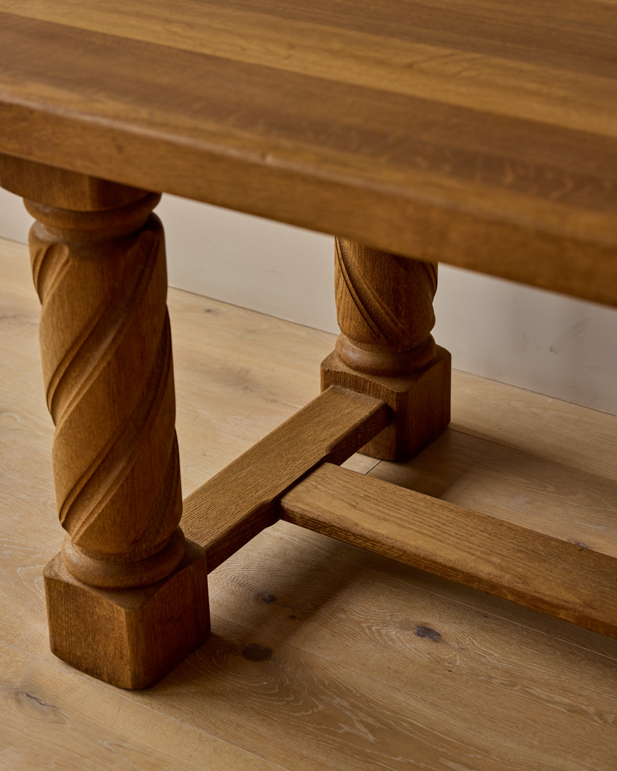 Sculptural Leg Dining Table
