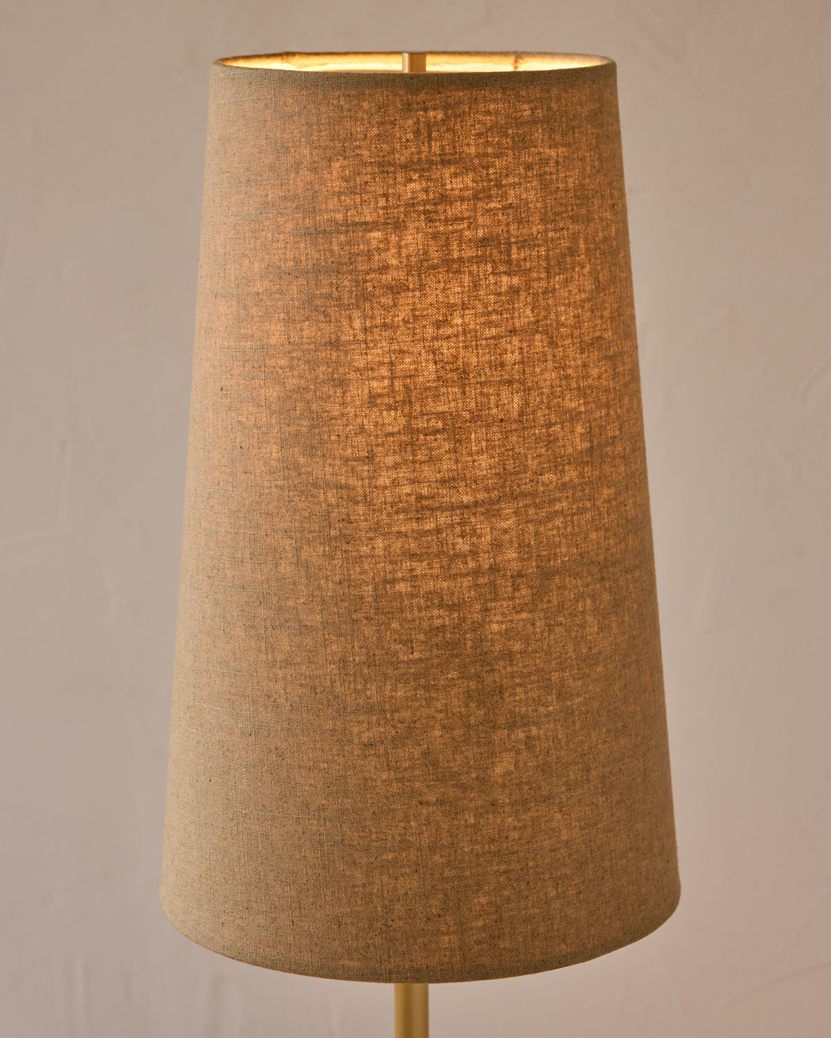 Layla Ceramic Table Lamp - Chestnut