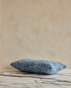 Makun Texturized Light Blue Lumbar Pillow