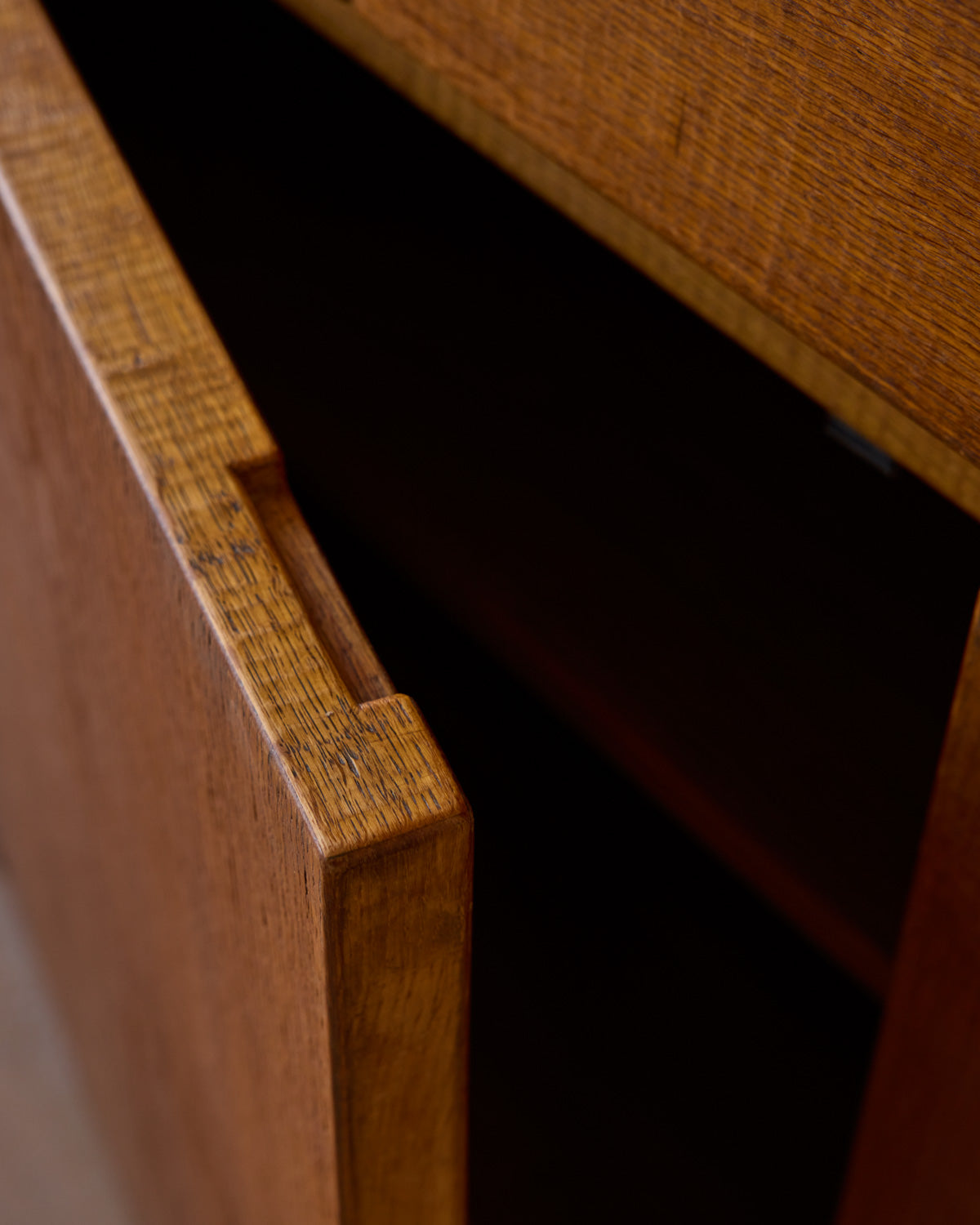 1970s Italian Glazed Oak Credenza