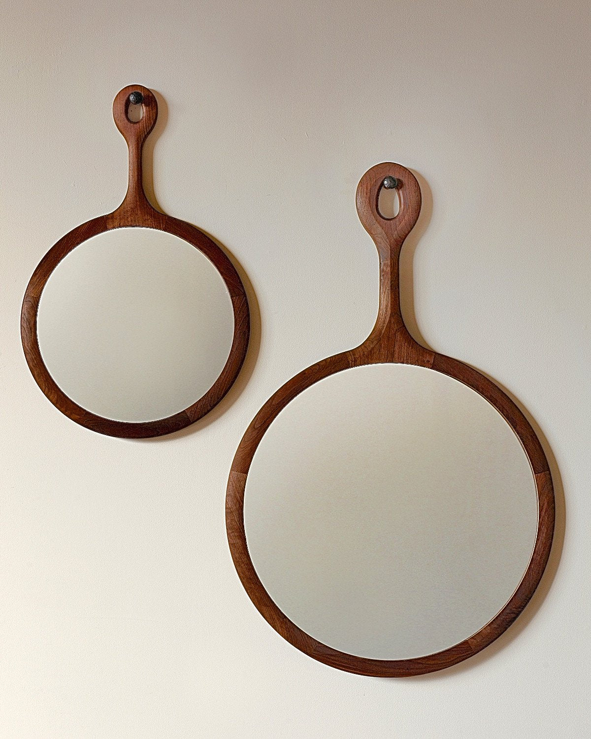 Lostine black walnut sophia large medium mirror